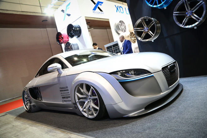 アウディTT初号機！まるでSFなアウディTT 【XO LUXURY】 - TUNERS