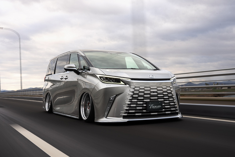 レクサスLMの存在感と高級感をアップ！T-DEMANDのエアサスシステムで